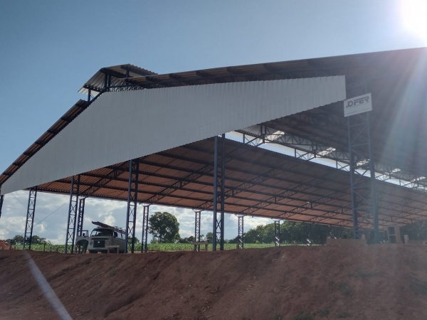 Estrutura para compost barns